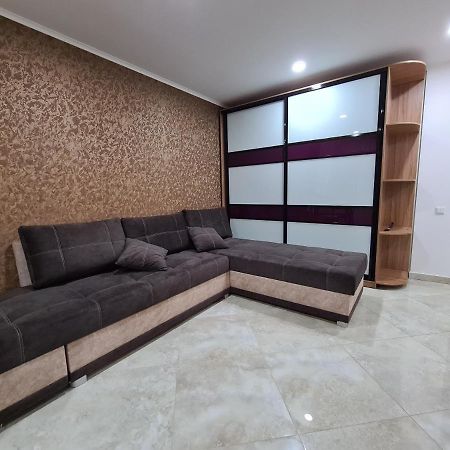 127-Avenue Apartment Chernivtsi Exterior photo